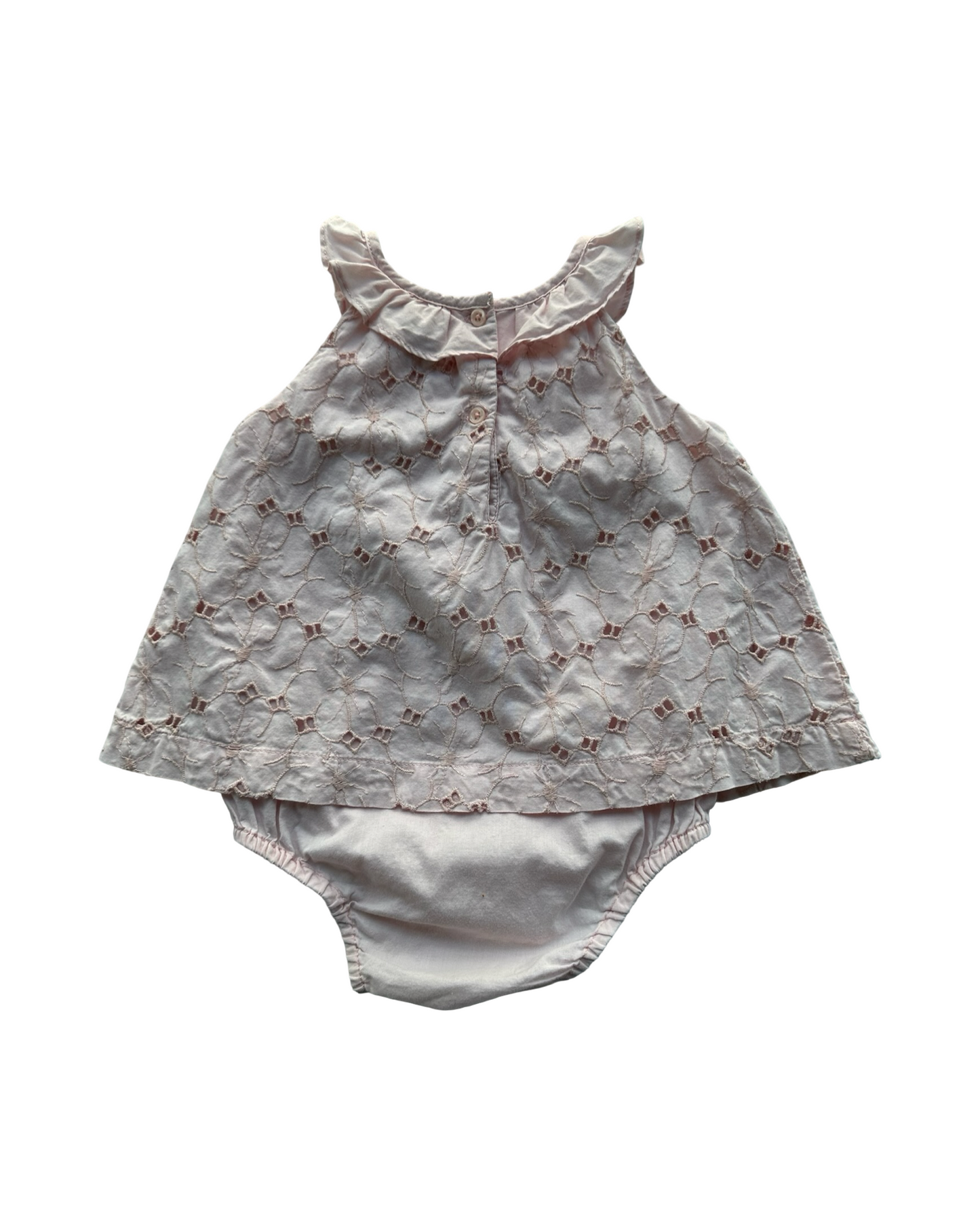 12M-18M Baby Girl Baby Gap Eyelet Romper One Piece.