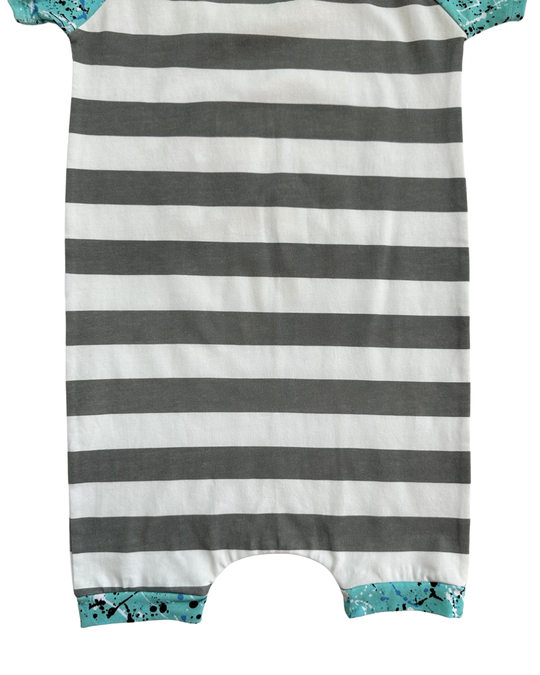 2T Toddler Boy / Girl RAGS to Raches Abracadabra Gray Striped Shortie Romper