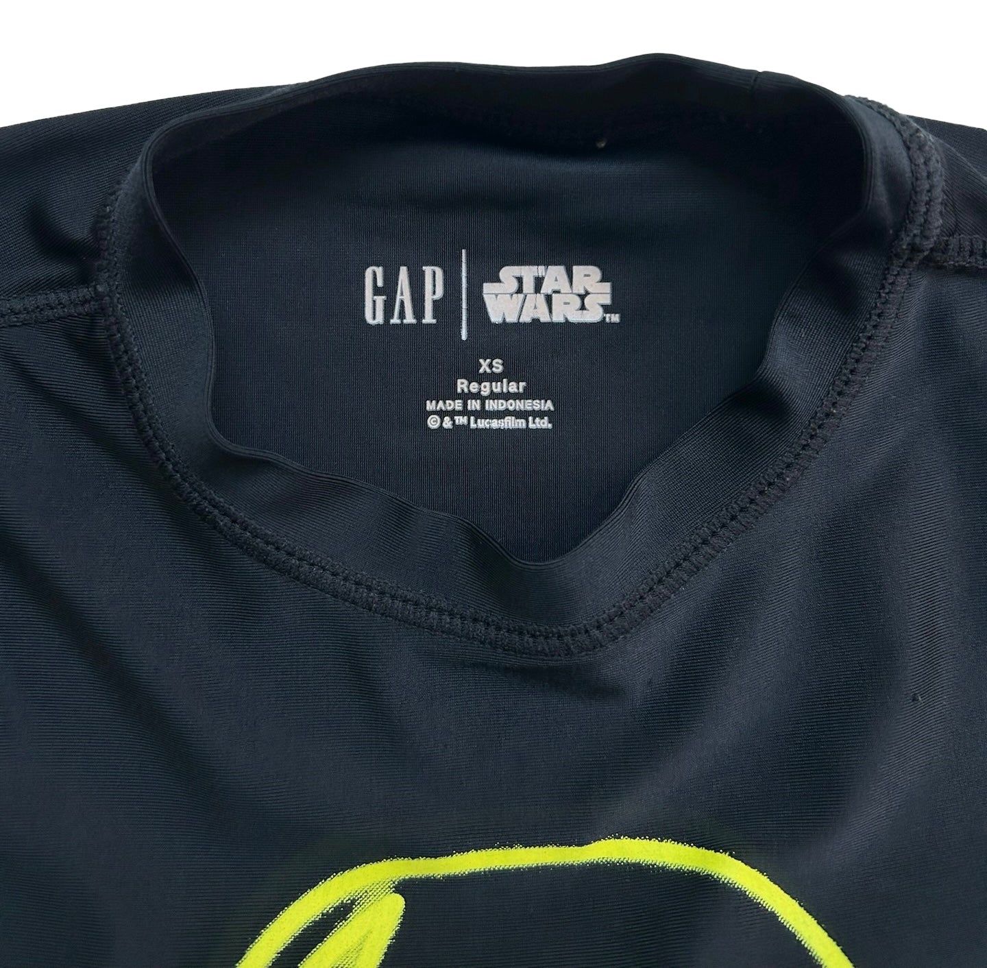 XS (5 YEARS) Gap Boys Start Wars Rash Guard Short Sleeve With Logo Yellow