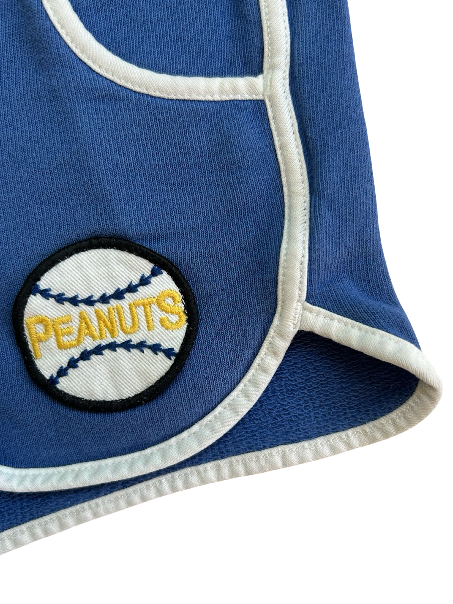 (90 CM) 3T Toddler Boys Hanna Andersson Peanuts Short Pocket With Text Related To Peanuts Characters.
