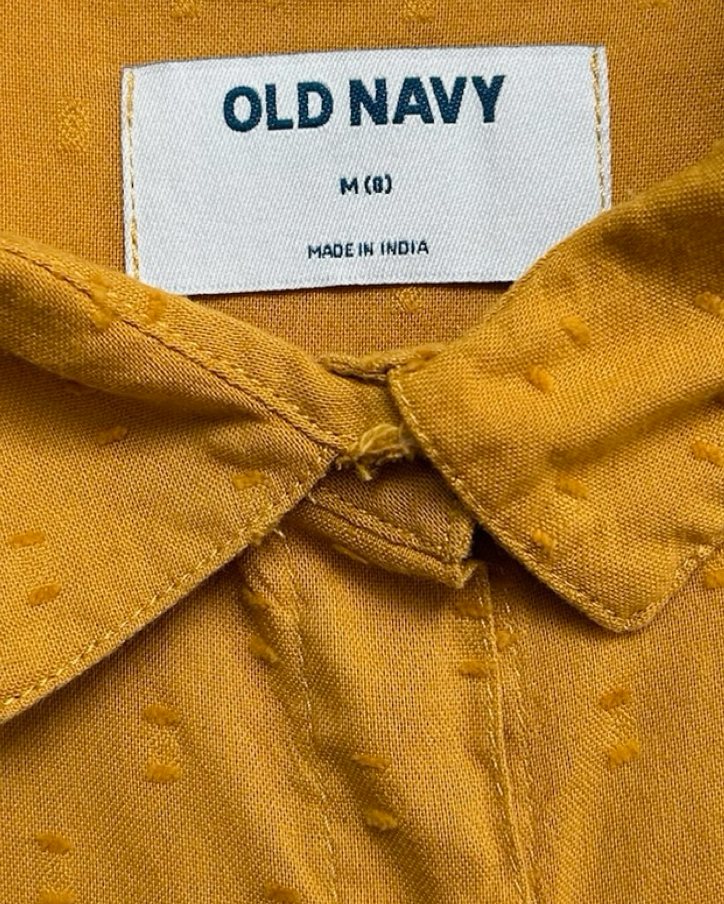 M-8 Young Girls Old Navy Short Sleeve Textured Clip-Dot Dress.