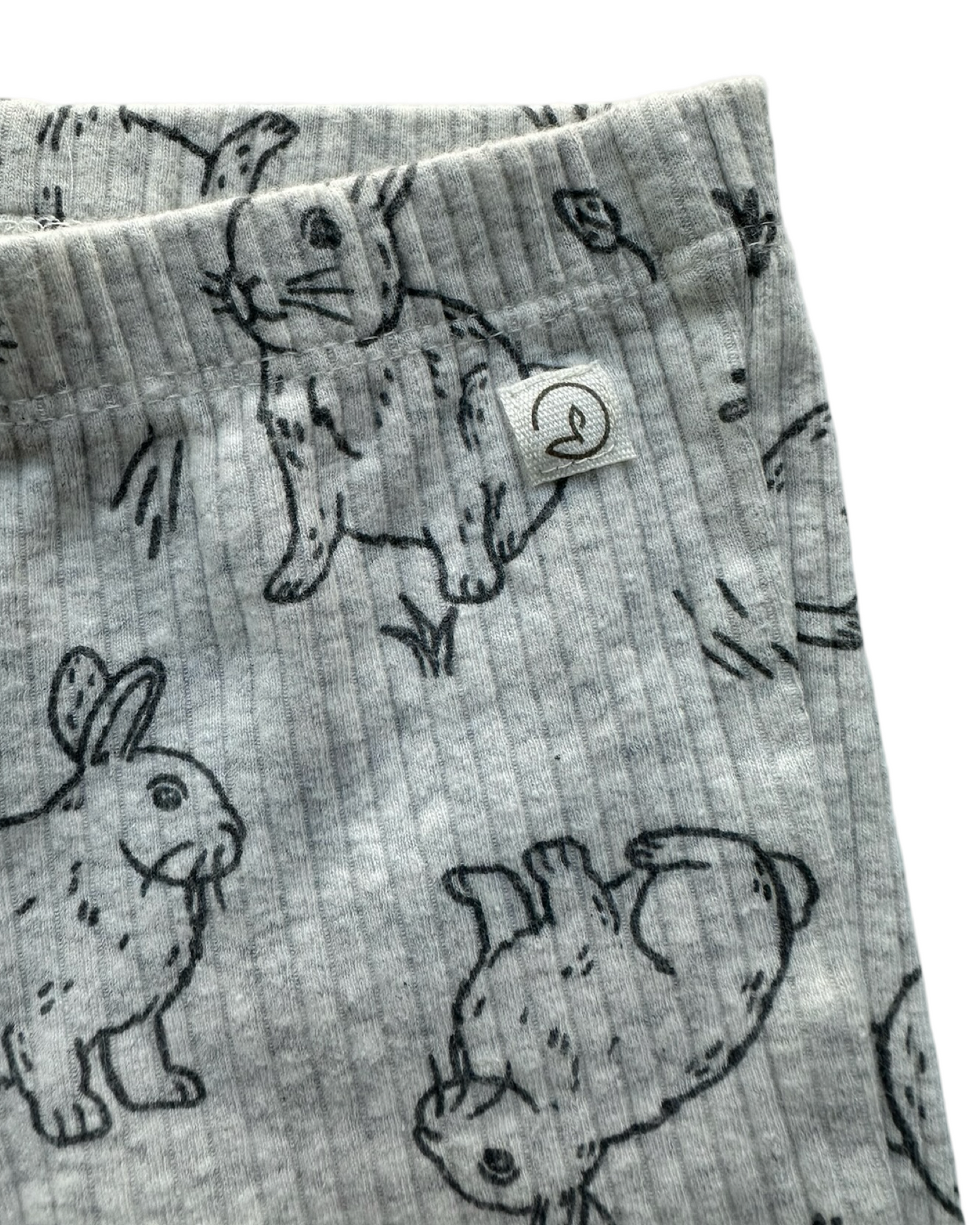 12M Baby Boys / Girls (UNISEX) Little Planet Organic By Carter’s Easter Bunny Pants.