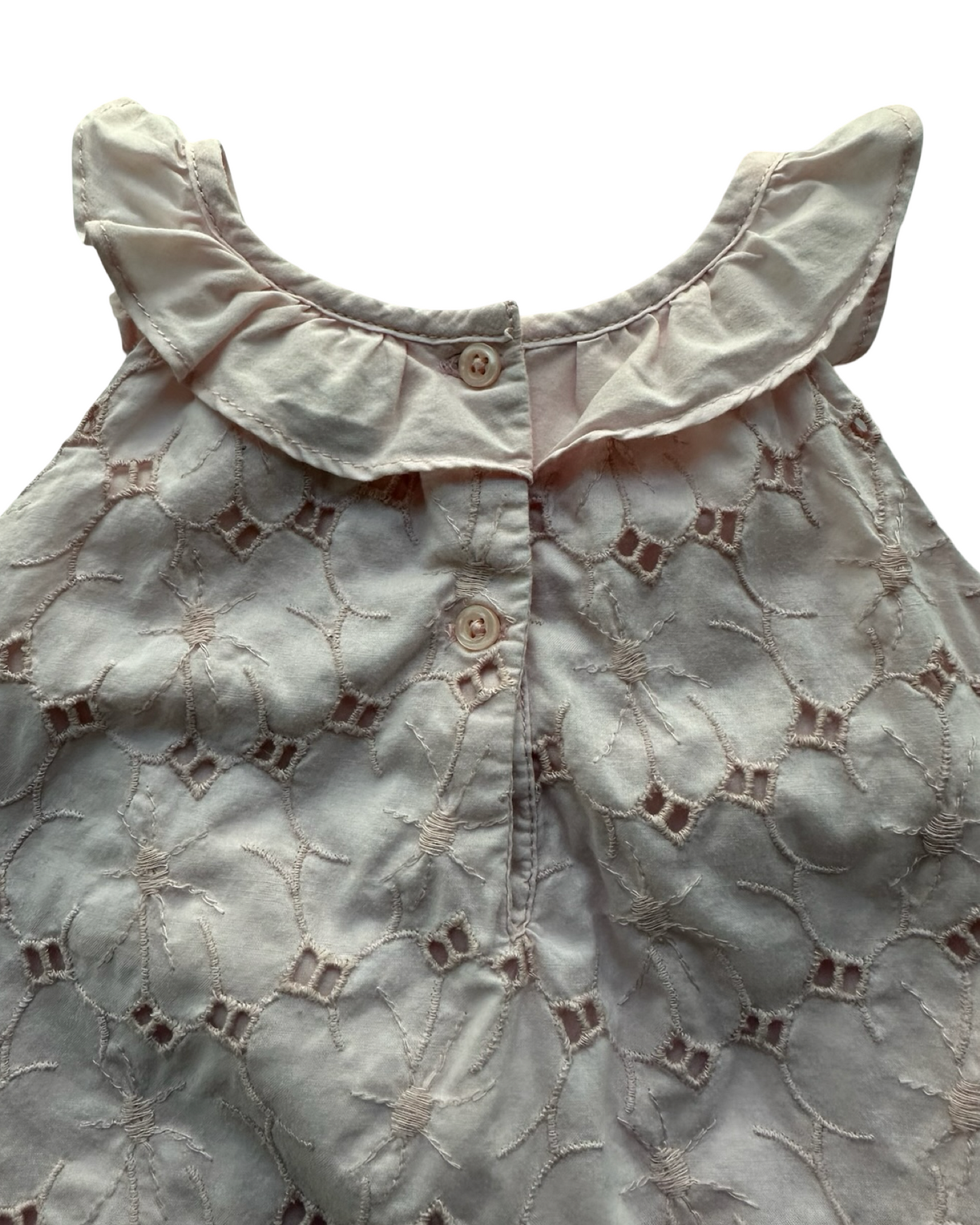 12M-18M Baby Girl Baby Gap Eyelet Romper One Piece.