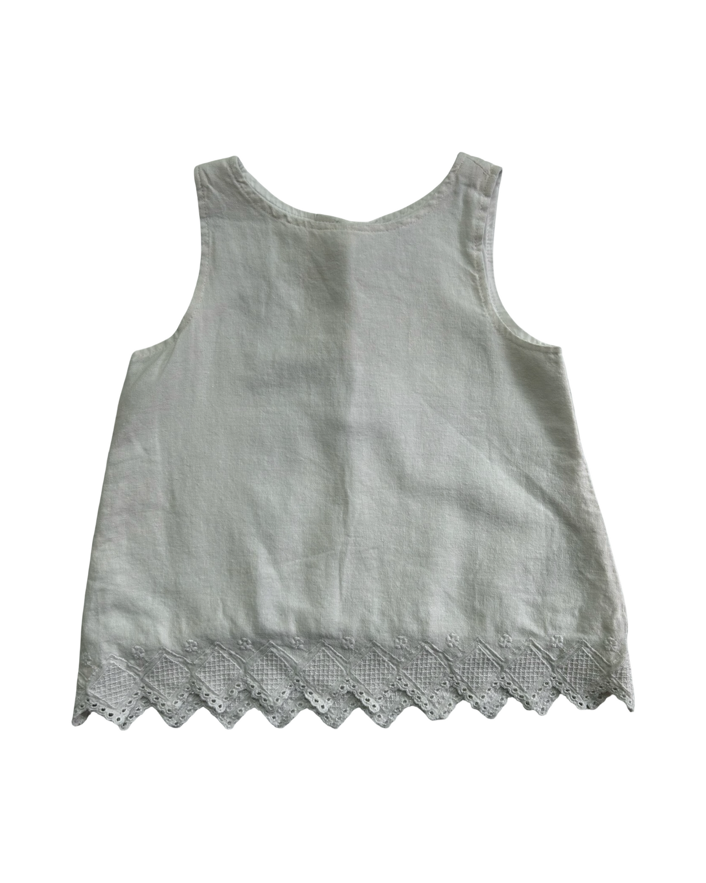 4T  Toddlers Girls Old Navy Linen-Blend Eyelet Embroidered Zig-Zag Sleeveless Top And Linen-Blend Pull-On Short Piece Set