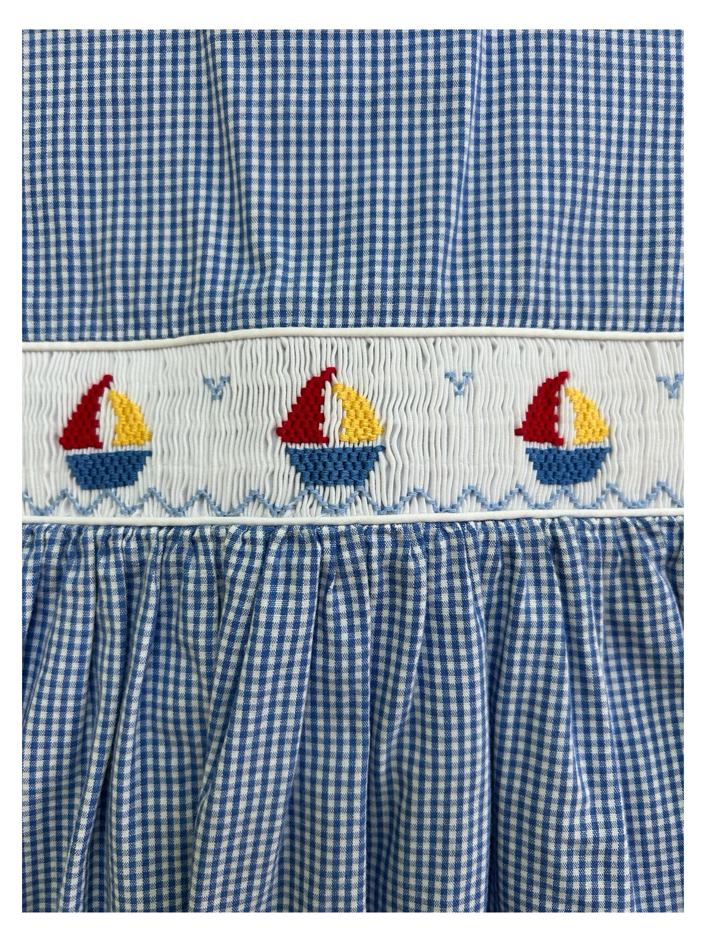 4T  Toddlers Girls Amavini Blue Gingham Sailboat ⛵️ Sleeveless Smocked Dress.