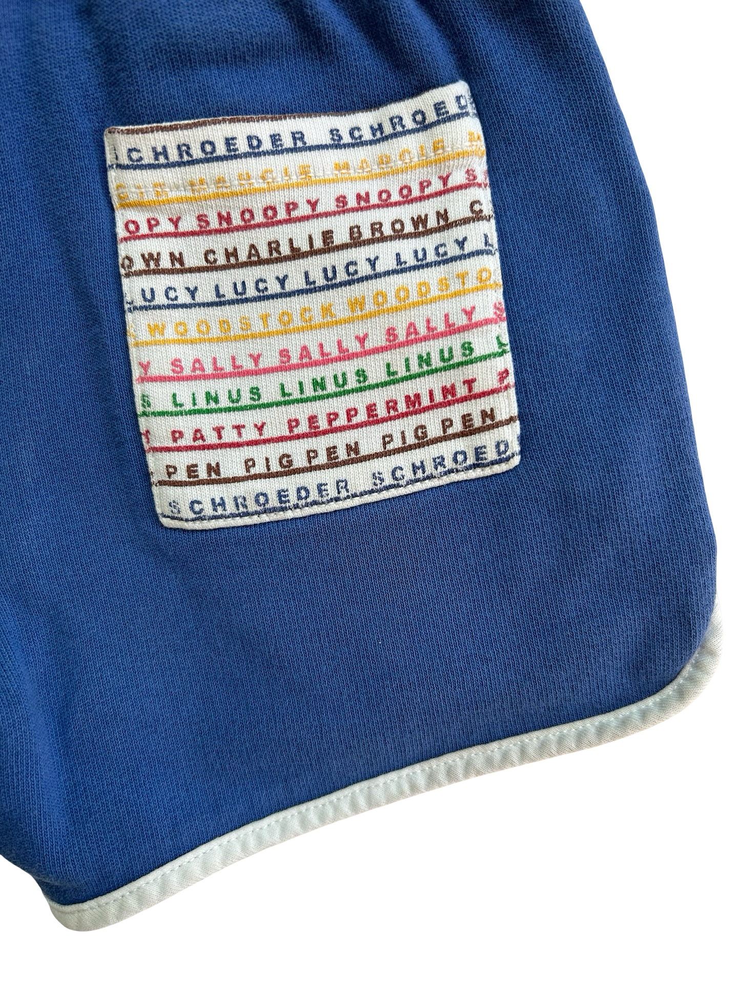 (90 CM) 3T Toddler Boys Hanna Andersson Peanuts Short Pocket With Text Related To Peanuts Characters.