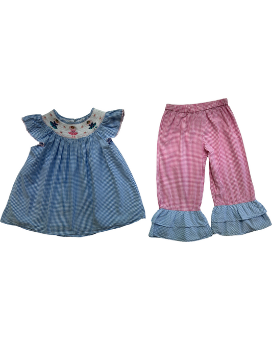 4T Toddler Girls Lil Cactus Blue Gingham Smocked Top And Pink Gingham Capri Pants With Ruffle Cuffs 2 Piece Set Outfits.