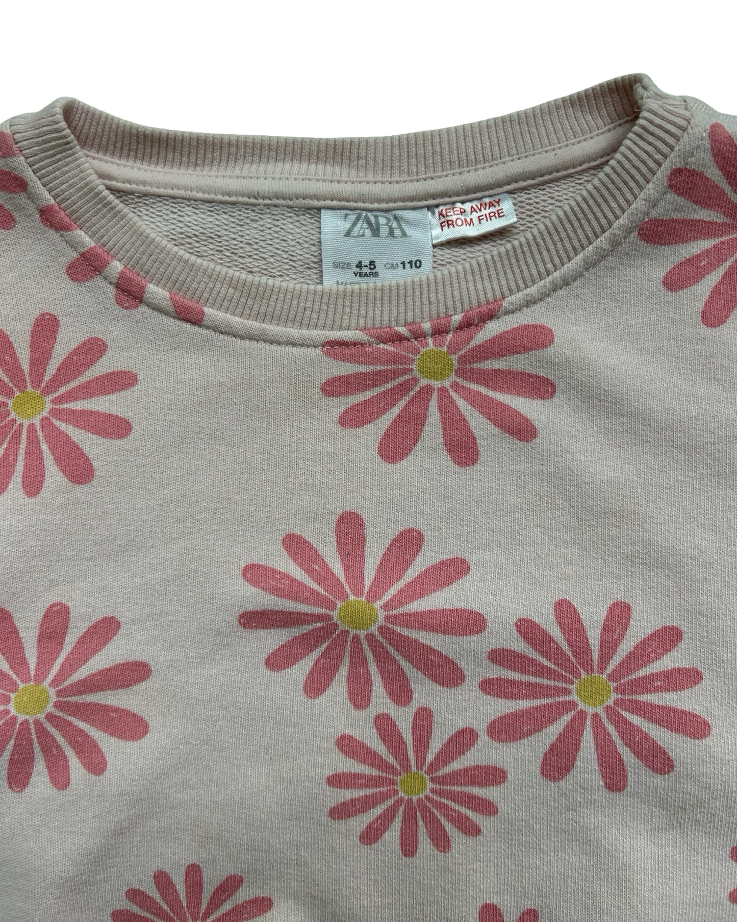 4T-5T  Toddlers Girls Zara Pink Flowers Sweatshirt.