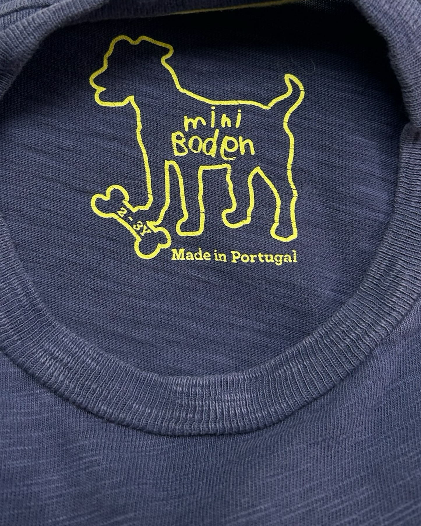 2T-3T Toddler Boys Mini Boden Skull Cross Bones Pirates T-Shirt.