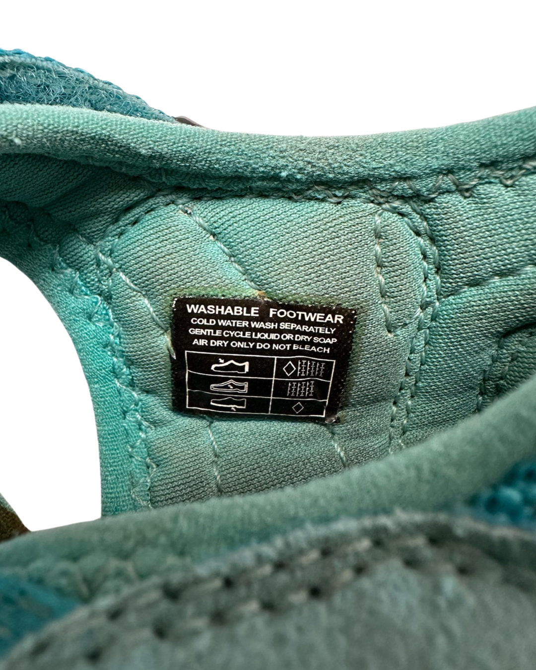 Youth Girls Size 1 Teal Keens WaterProof Shoes Sandals
