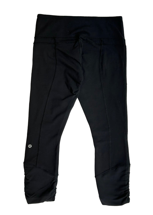 Women’s Size 6 LuluLemon Practice Daily Crop Full-On Luon Black Leggings Ruche Flaw.