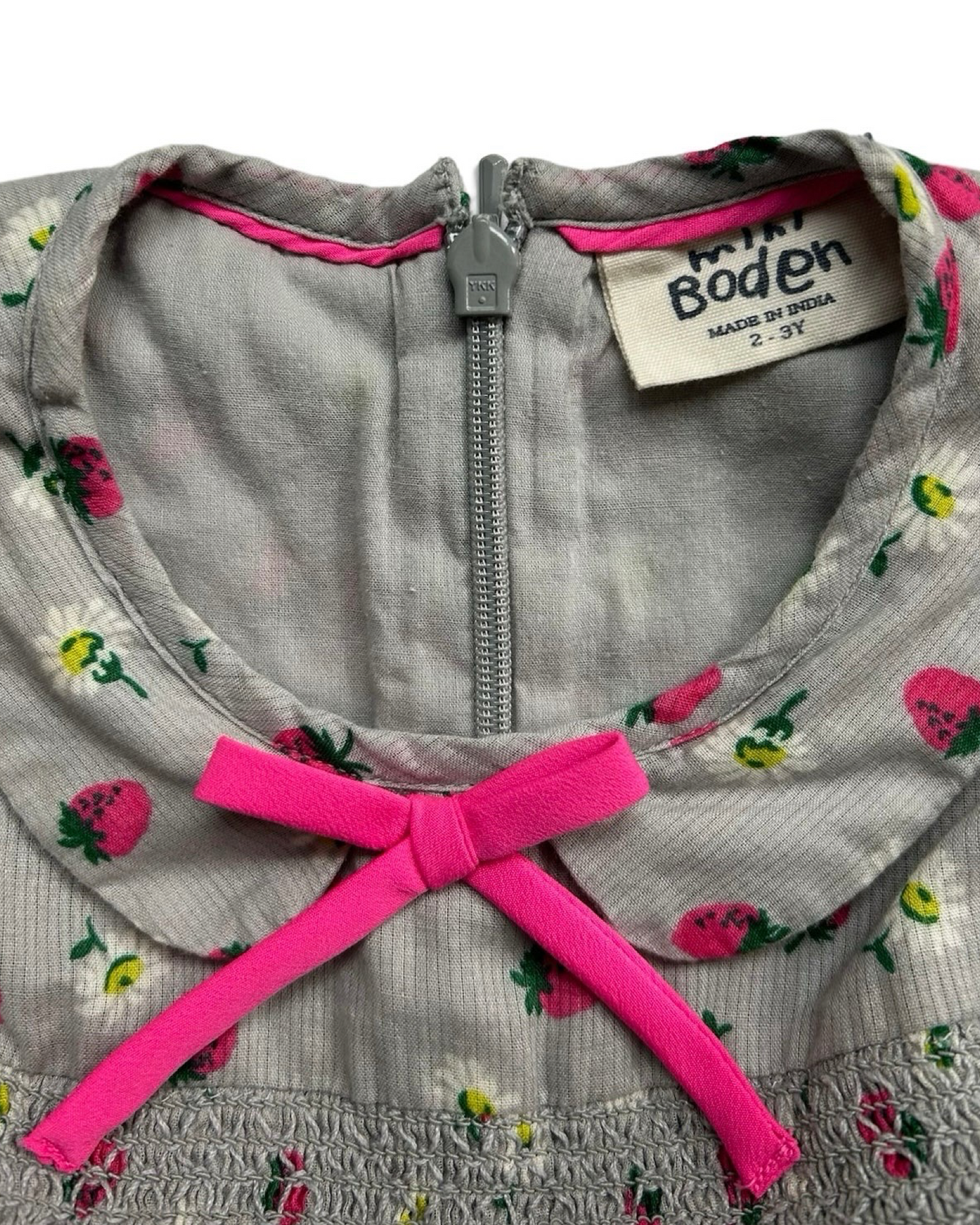 2T / 3T Toddler Girl Mini Boden Pretty Smocked Lined Strawberry Dress