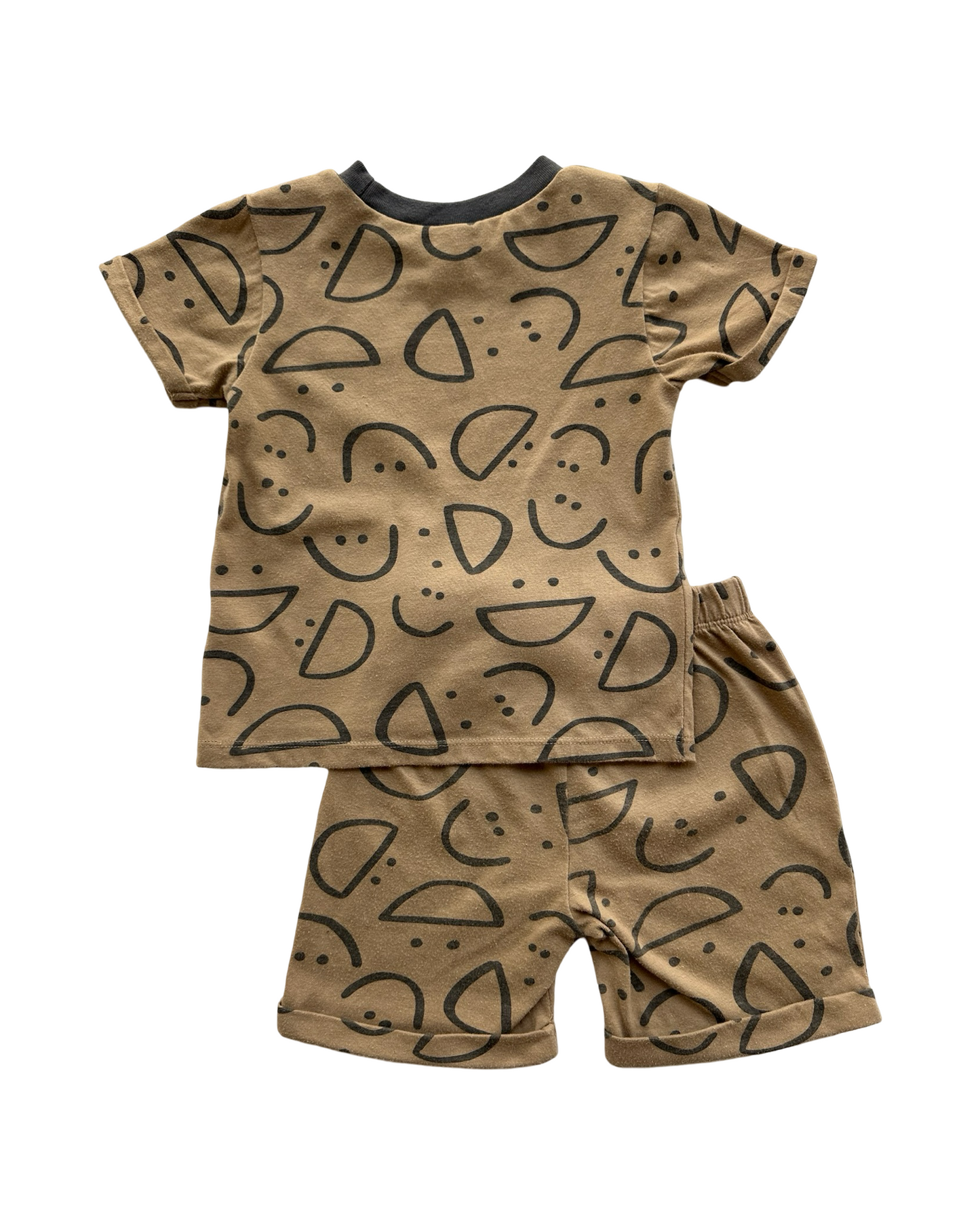 24M Baby Boy PL Baby Tan / Gray Smily Short Set