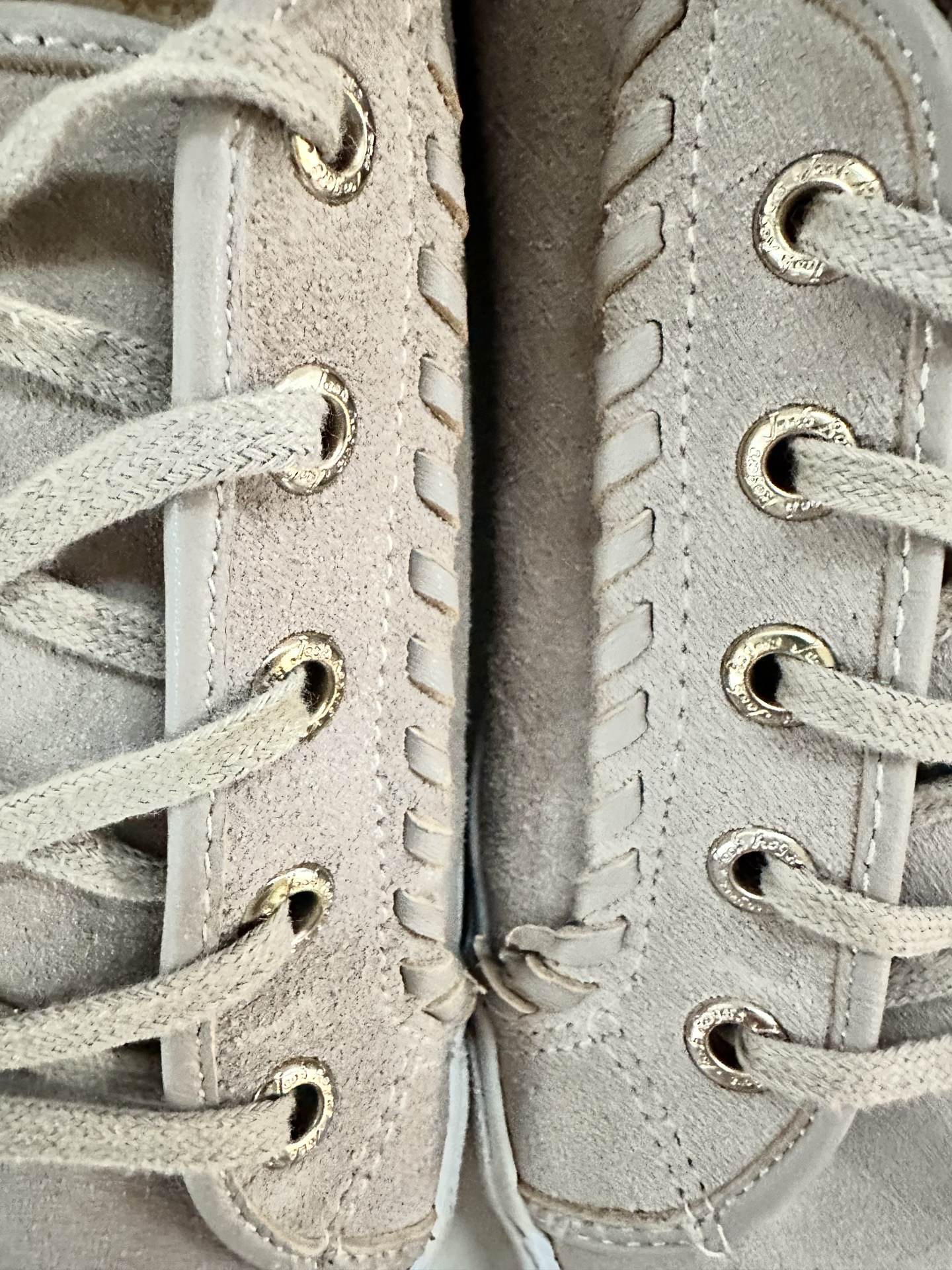 Women’s Size 10M Jack Rogers Carter Suede Sneakers