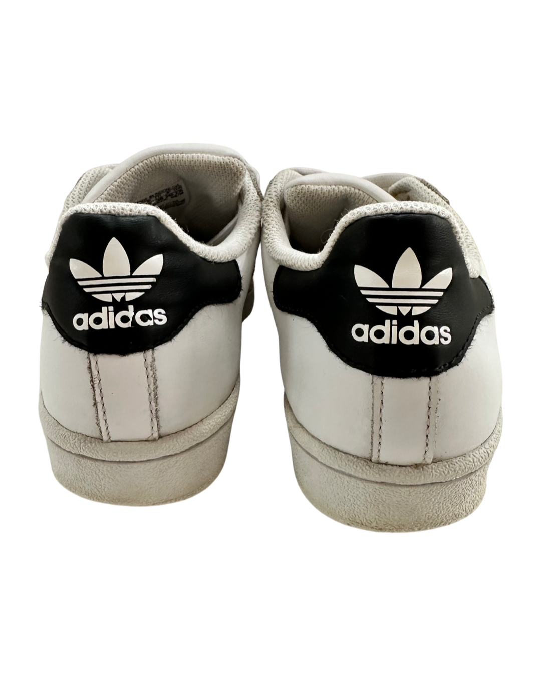 Men’s Size 5.5 Leather Adidas Shell Toe Superstar shoe