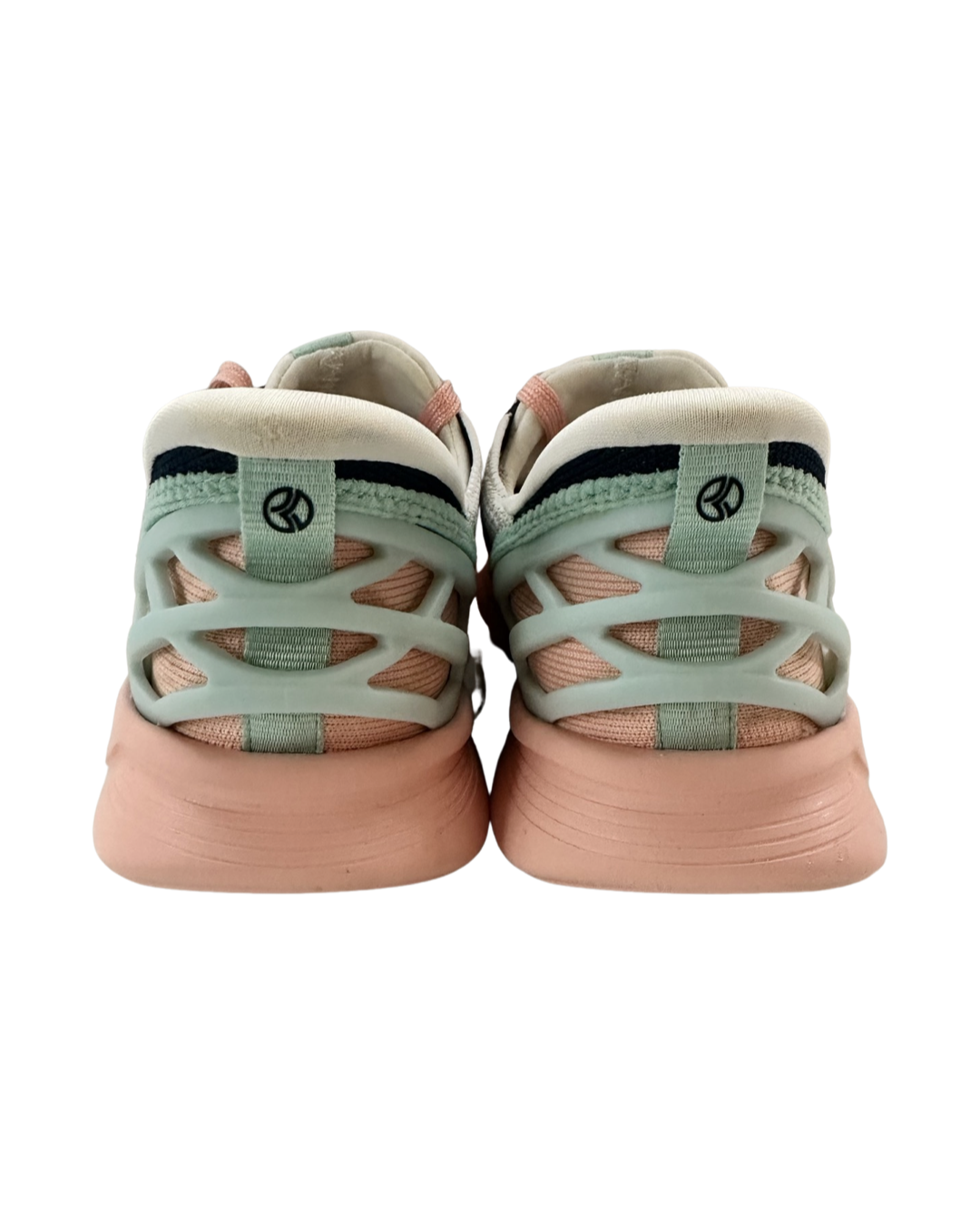 Women's Size 7 Kizik Athens Athletic Sneaker Shoes in Color Bahama