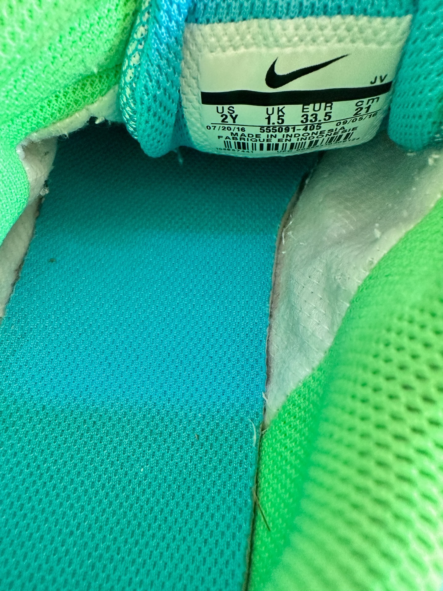 Girls Youth 2Y Teal Nike Tennis Shoes
